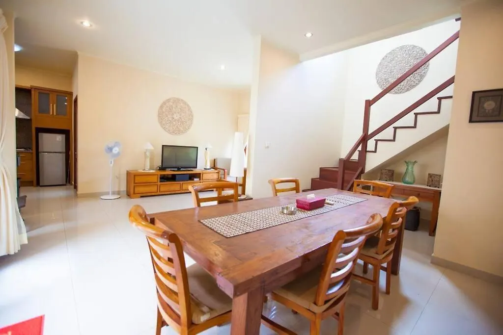 Vibrant Getaway In Seminyak: Villa Buyaya Endonezya