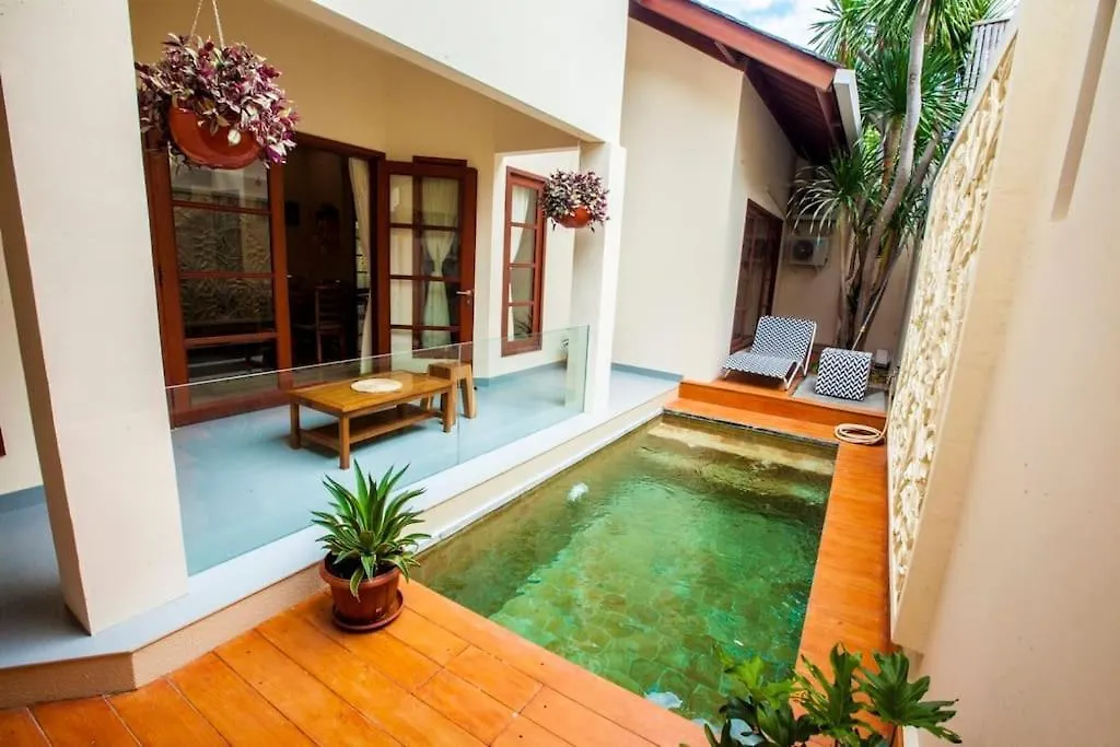 Vibrant Getaway In Seminyak: Villa Buyaya