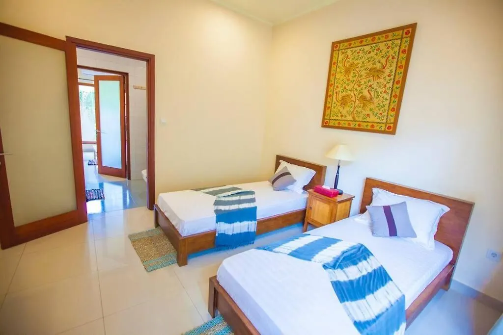 Vibrant Getaway In Seminyak: Villa Buyaya
