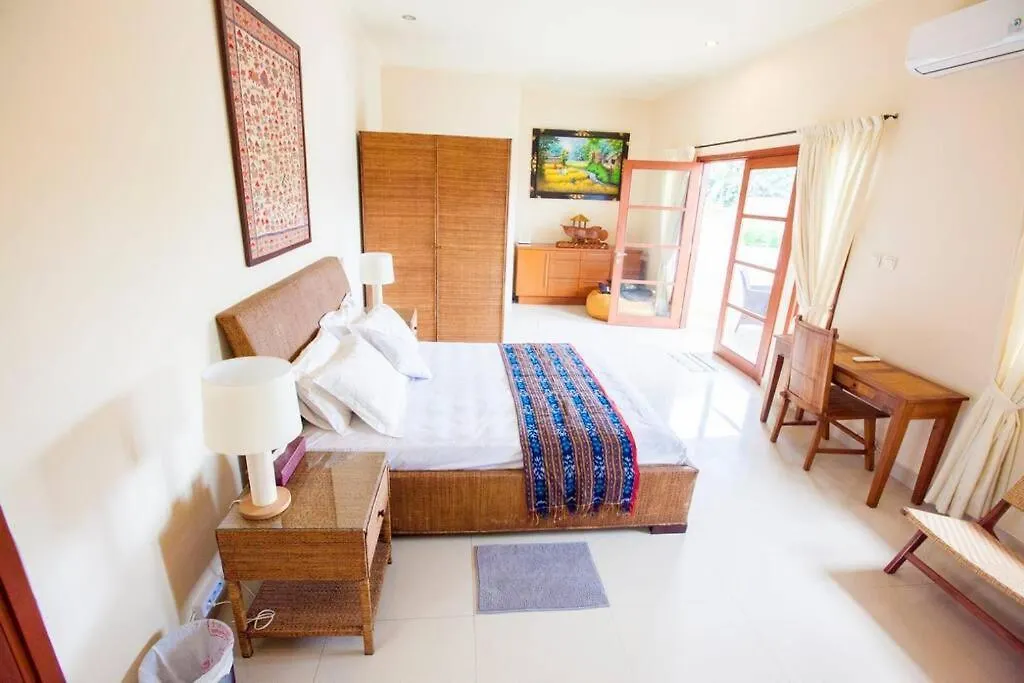 Vibrant Getaway In Seminyak: Villa Buyaya